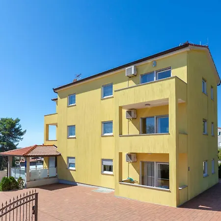 Apartment Tina - A5 Second Floor - Mpolo